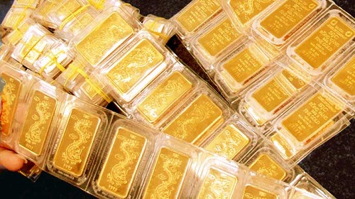 Vàng SJC tiếp đà rớt giá Vàng SJC tiếp đà rớt giá